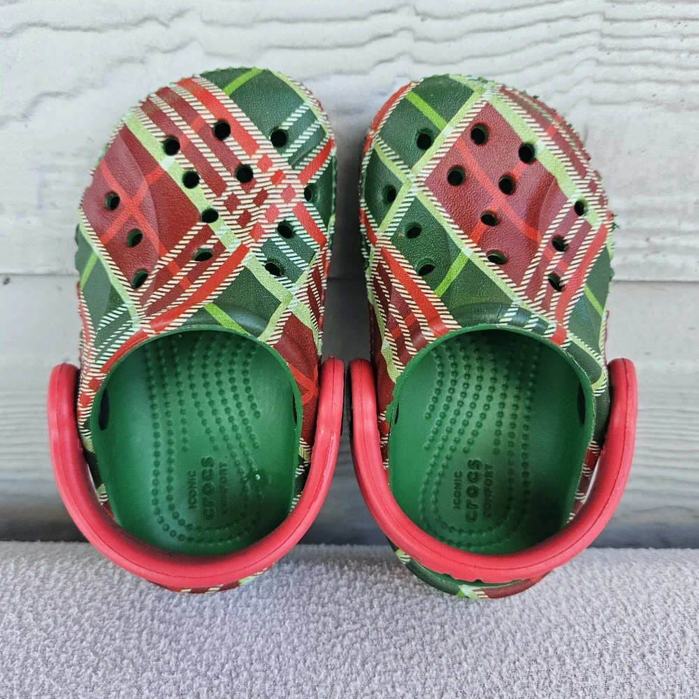 Crocs Baya Holiday Christmas Plaid Clogs Green Red Toddler SZ C4 Slip-On